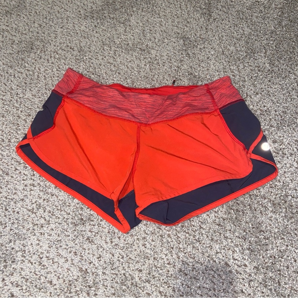 Lululemon Hotty Hot Low Rise 2.5” Women's Shorts